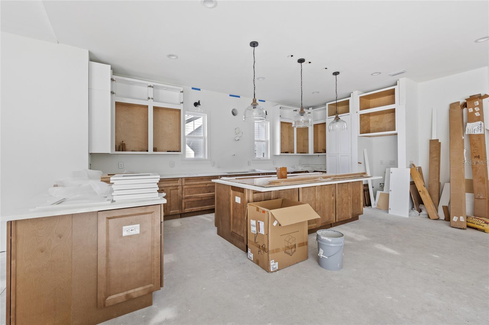 OAKLAND PK UN 7 SOUTH 112/136 LOT 175 - Residential