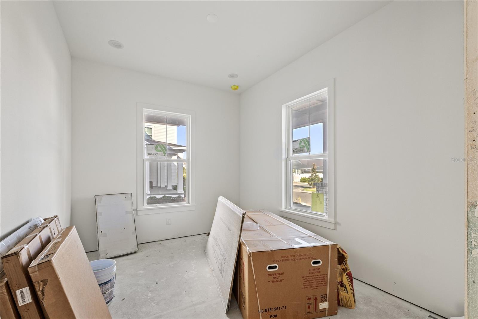 OAKLAND PK UN 7 SOUTH 112/136 LOT 175 - Residential