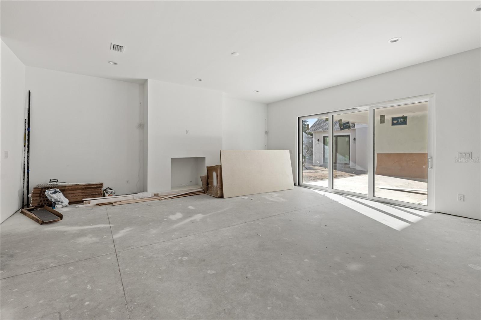 OAKLAND PK UN 7 SOUTH 112/136 LOT 175 - Residential