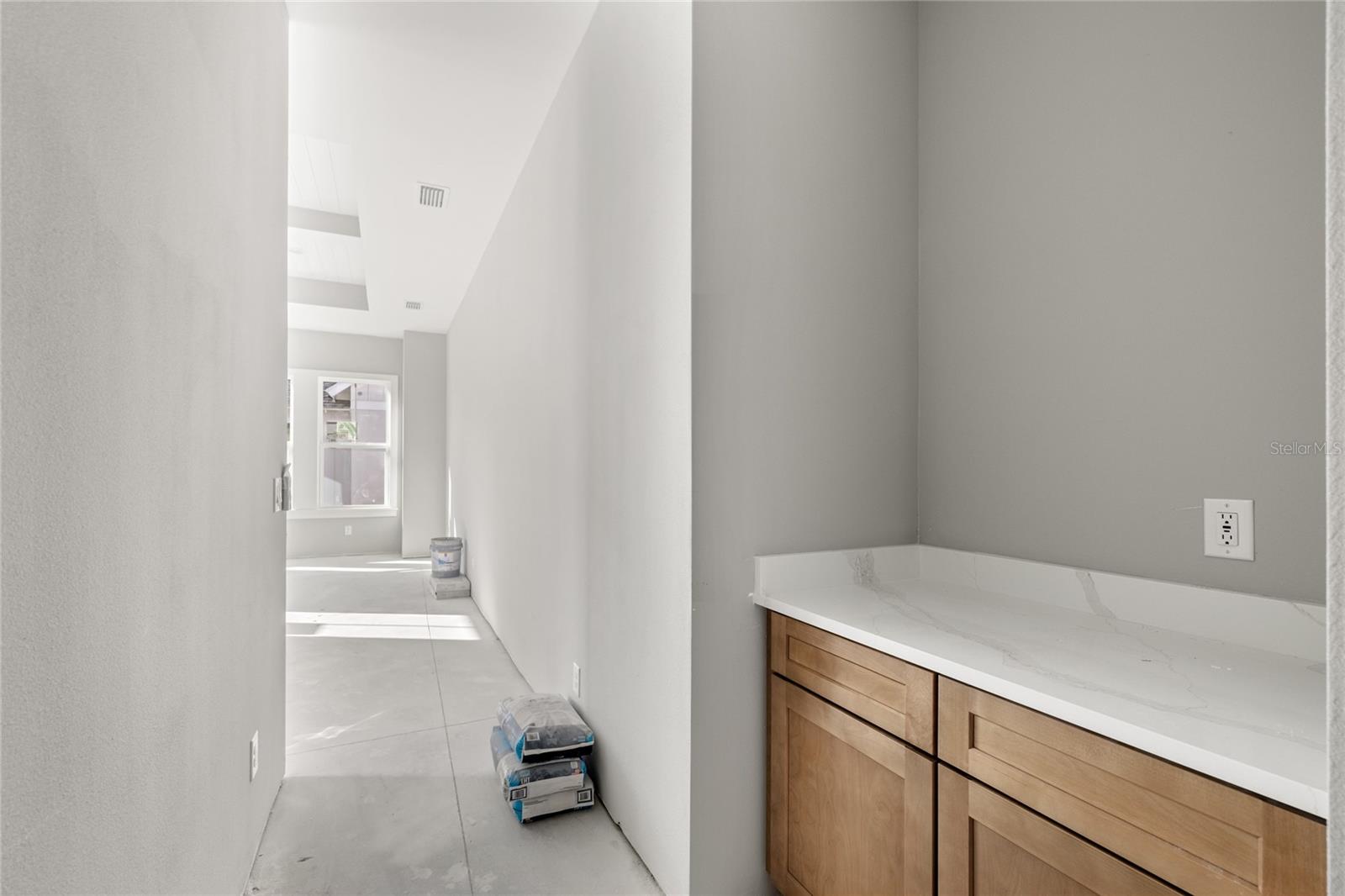 OAKLAND PK UN 7 SOUTH 112/136 LOT 175 - Residential