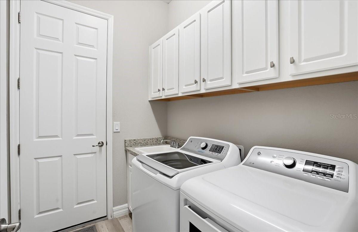 SARASOTA NATIONAL PH 13-C - Residential