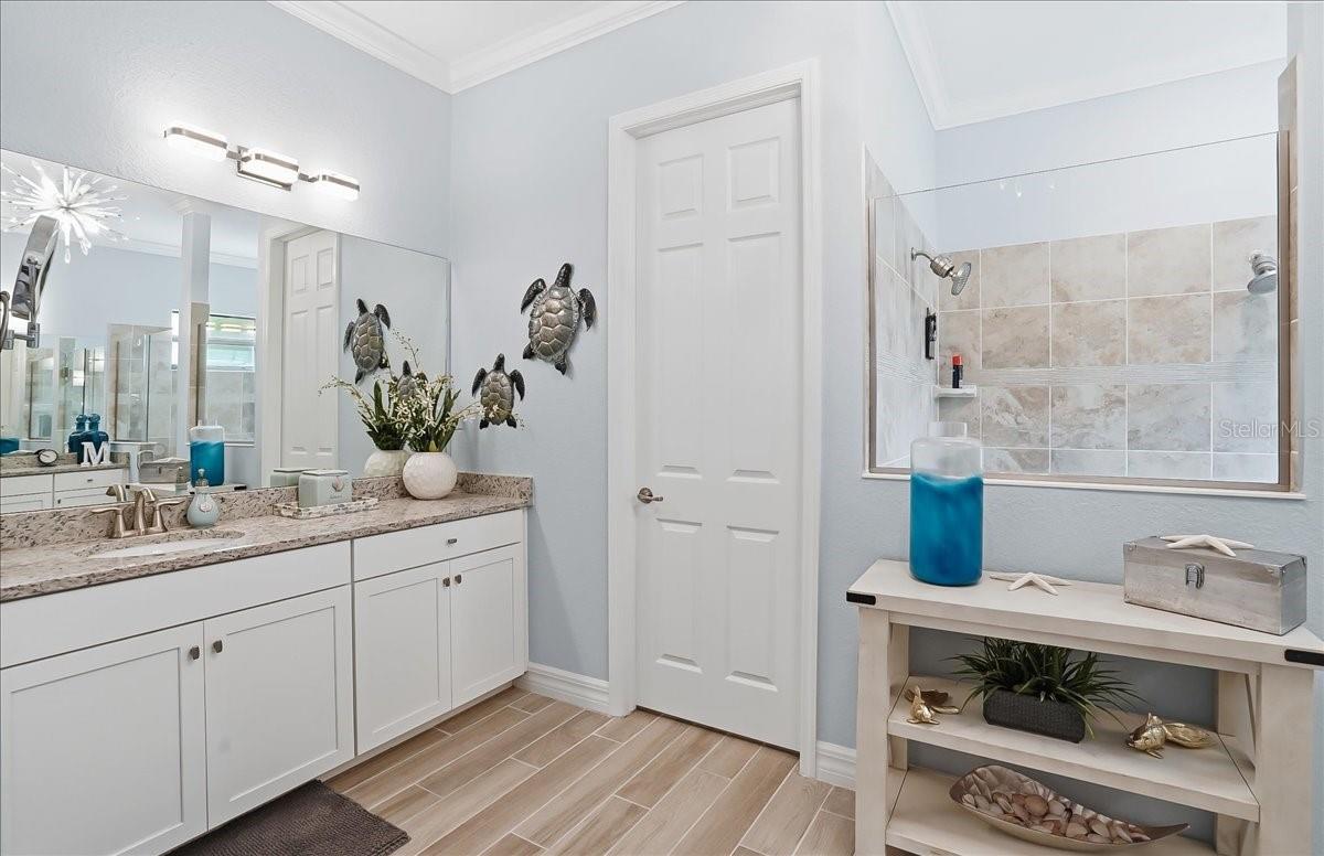 SARASOTA NATIONAL PH 13-C - Residential