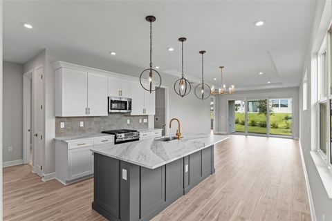 Tiny photo for 435 Verona Way, Lady Lake, FL 32159 (MLS # W7880540)