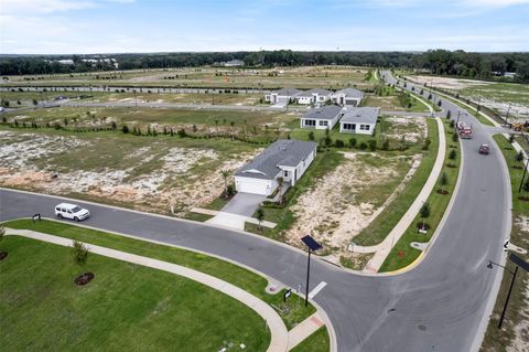 Tiny photo for 435 Verona Way, Lady Lake, FL 32159 (MLS # W7880540)