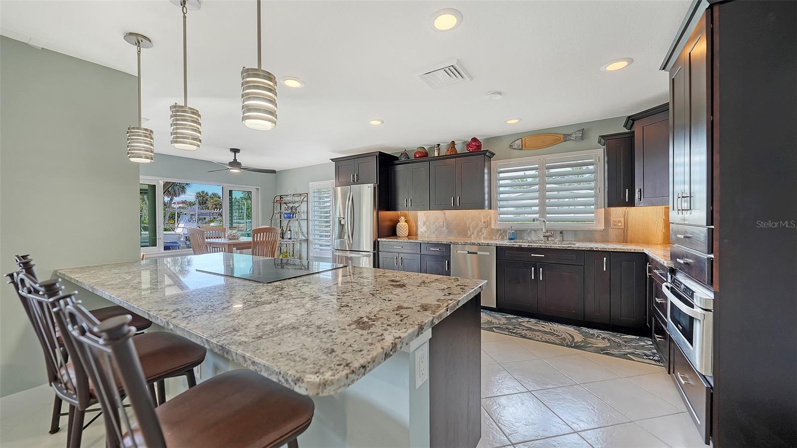 SIESTA ISLES - Residential