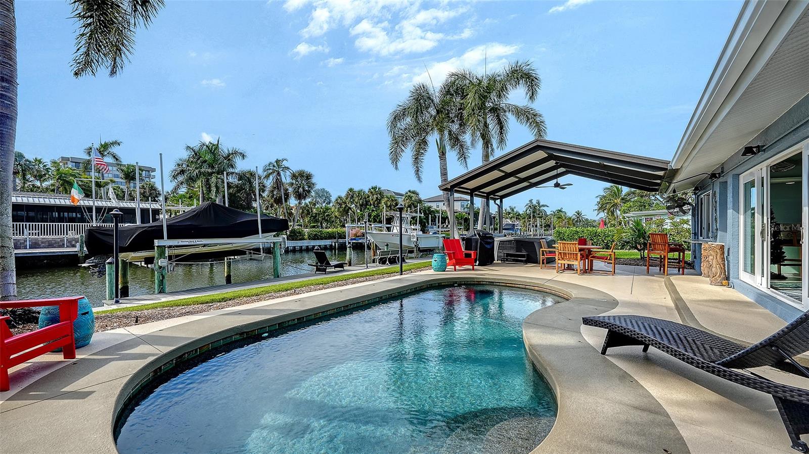 SIESTA ISLES - Residential