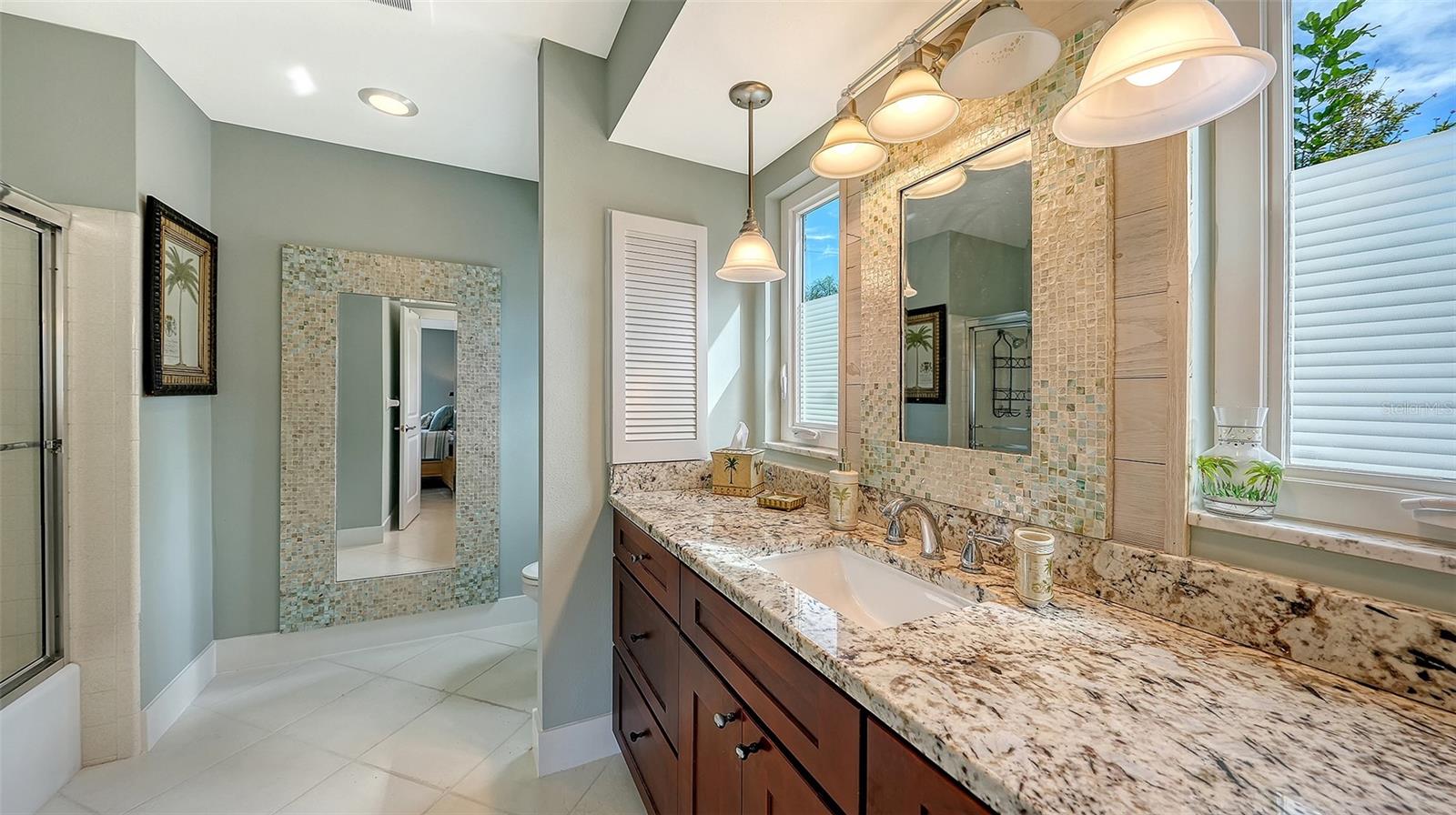 SIESTA ISLES - Residential