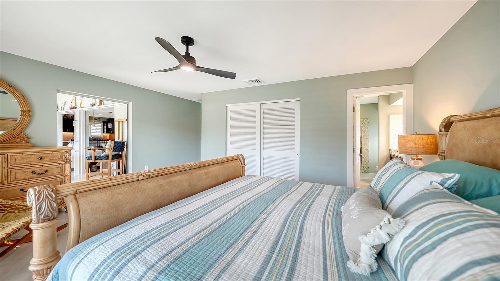 SIESTA ISLES - Residential