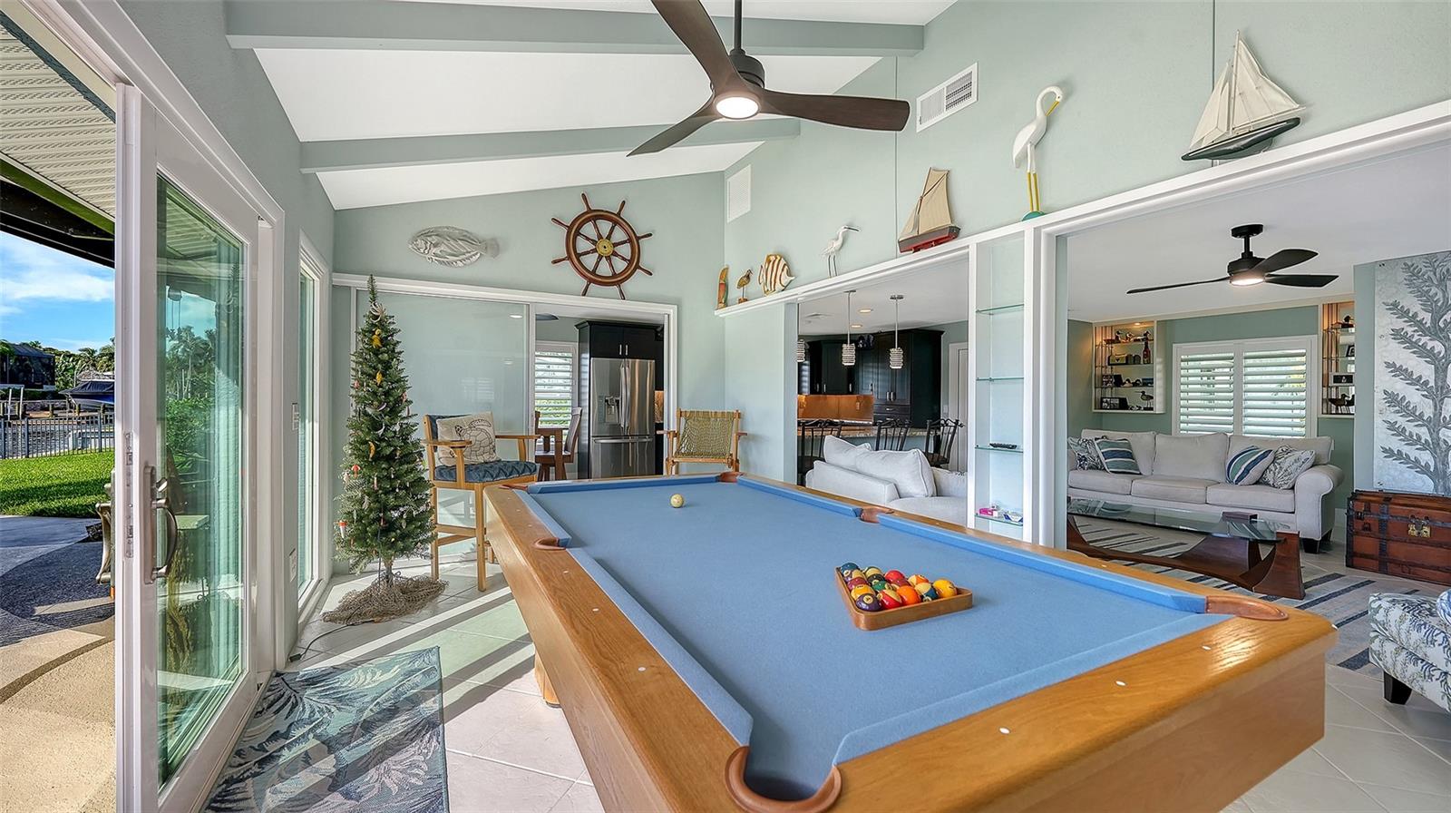 SIESTA ISLES - Residential