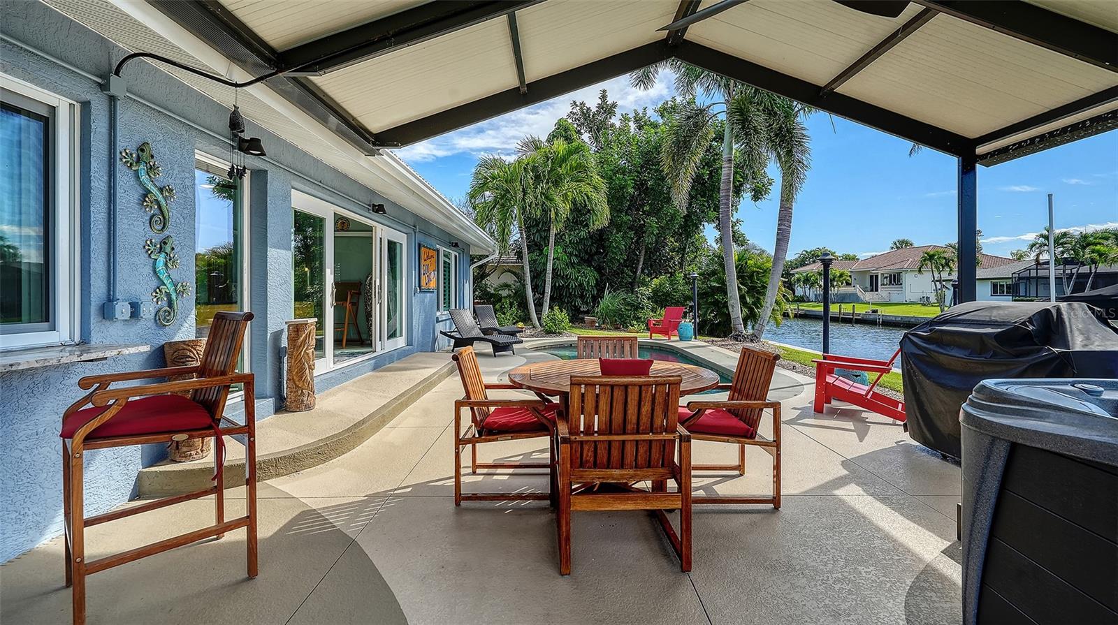 SIESTA ISLES - Residential