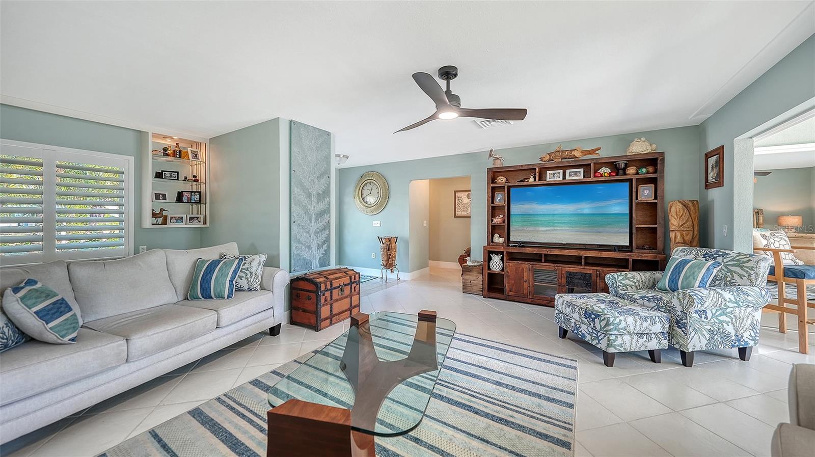 SIESTA ISLES - Residential