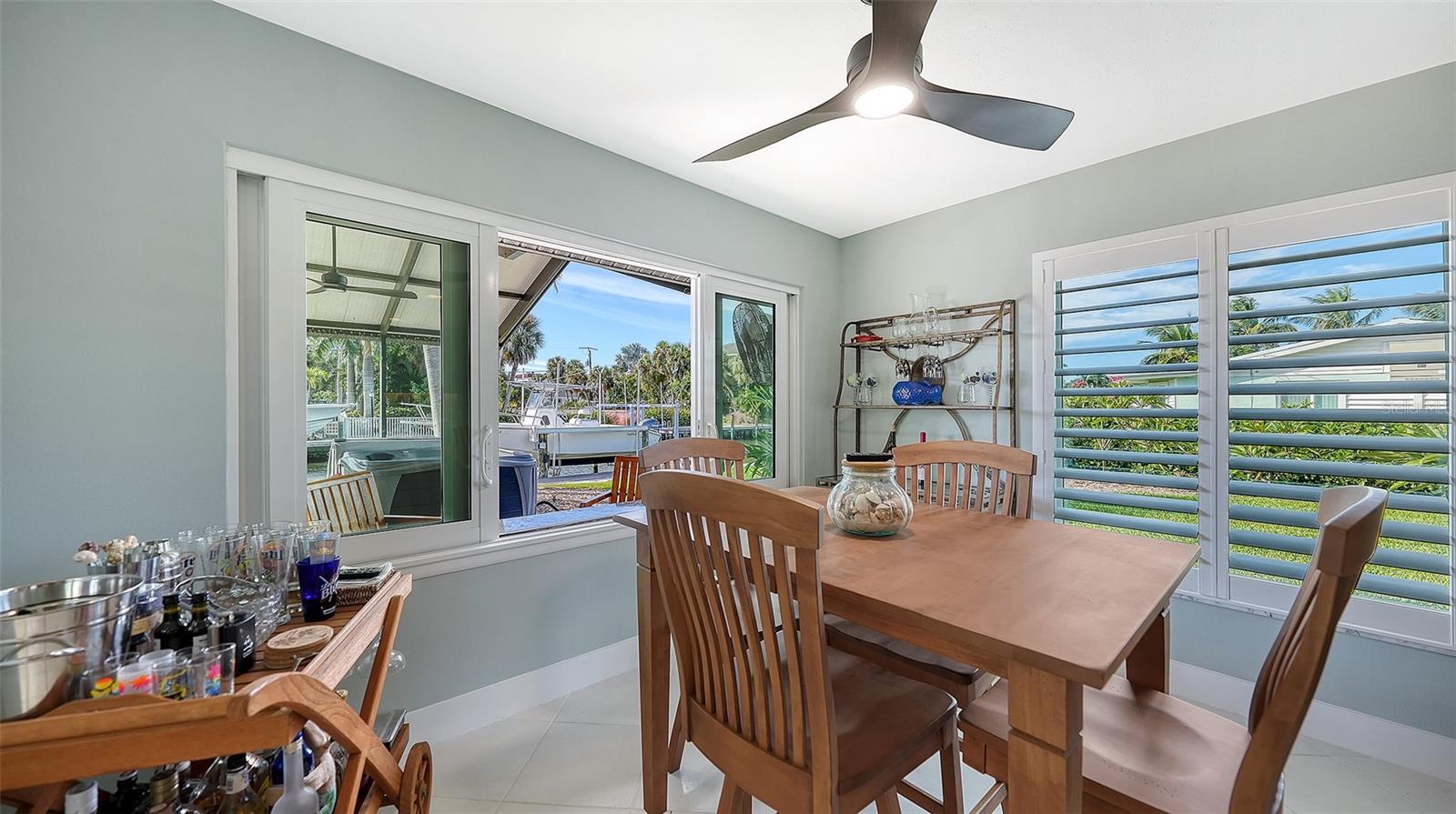 SIESTA ISLES - Residential