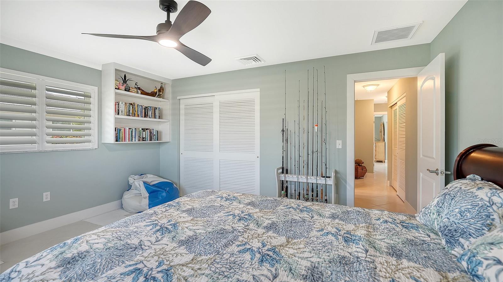 SIESTA ISLES - Residential