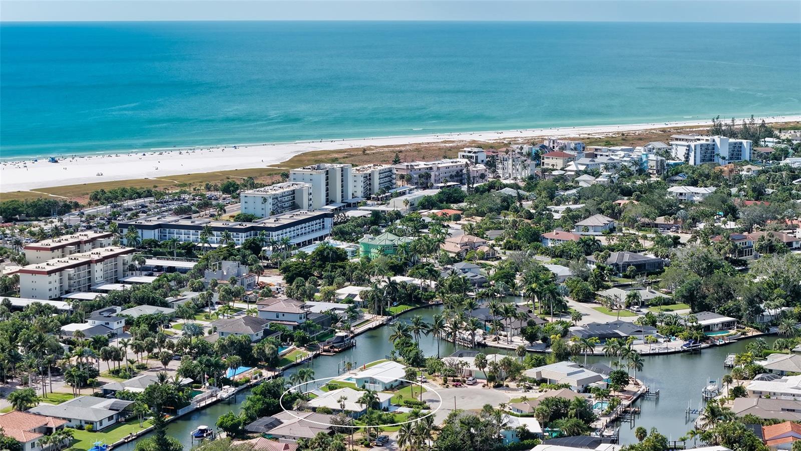 SIESTA ISLES - Residential