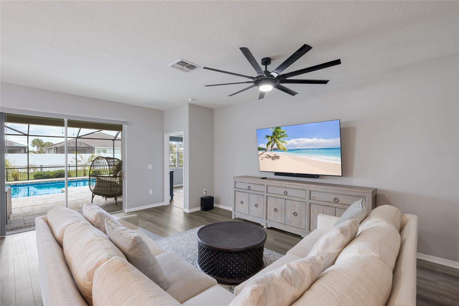 STAR FARMS AT LAKEWOOD RANCH - Residential