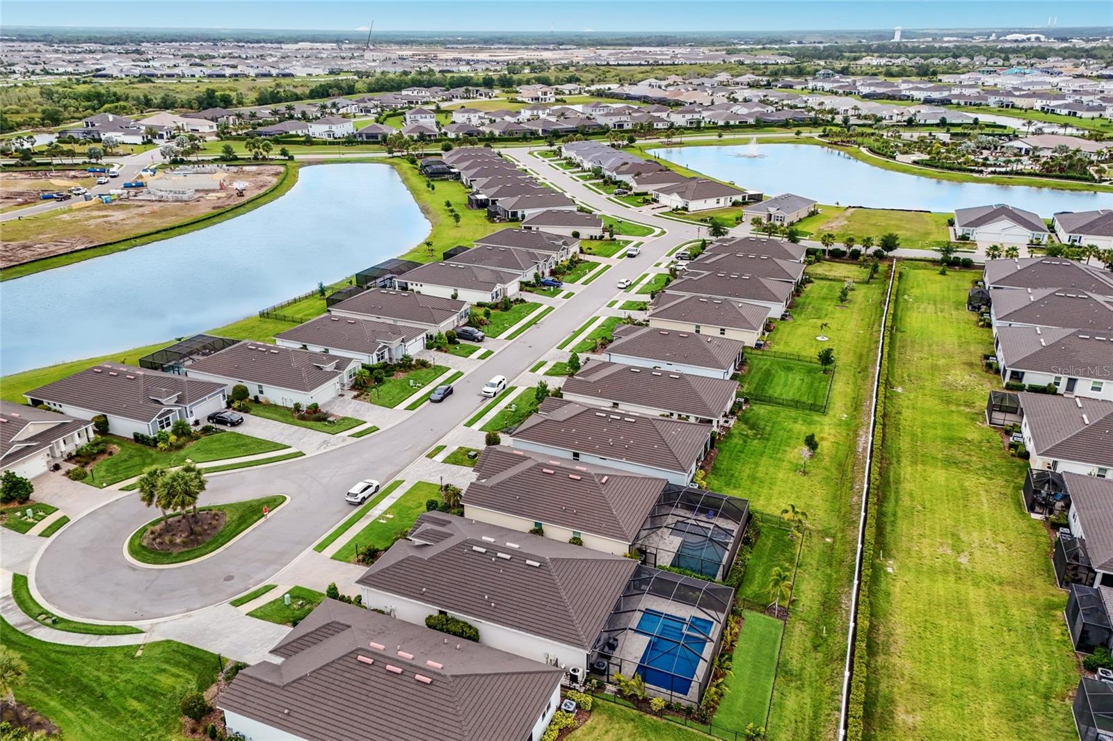 STAR FARMS AT LAKEWOOD RANCH - Residential