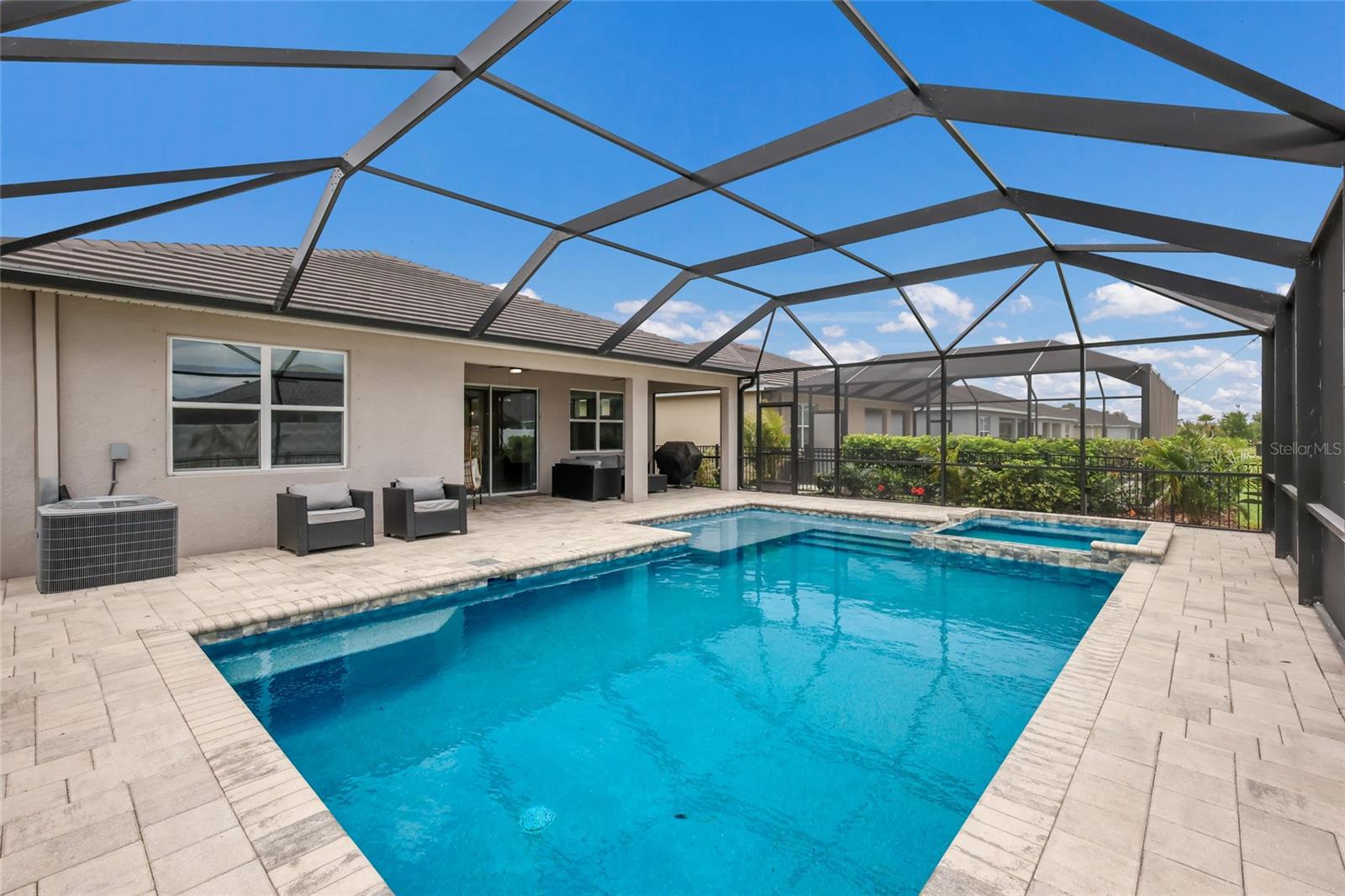 STAR FARMS AT LAKEWOOD RANCH - Residential