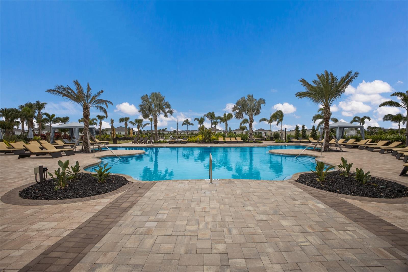 STAR FARMS AT LAKEWOOD RANCH - Residential
