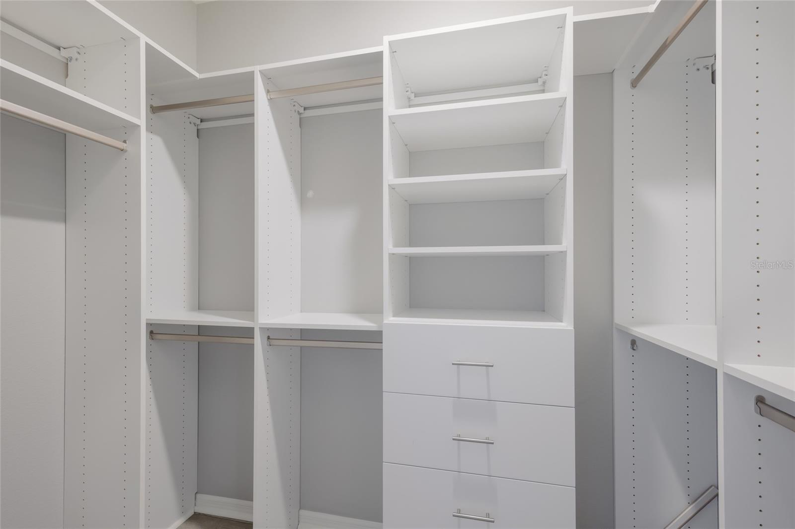 STAR FARMS AT LAKEWOOD RANCH - Residential