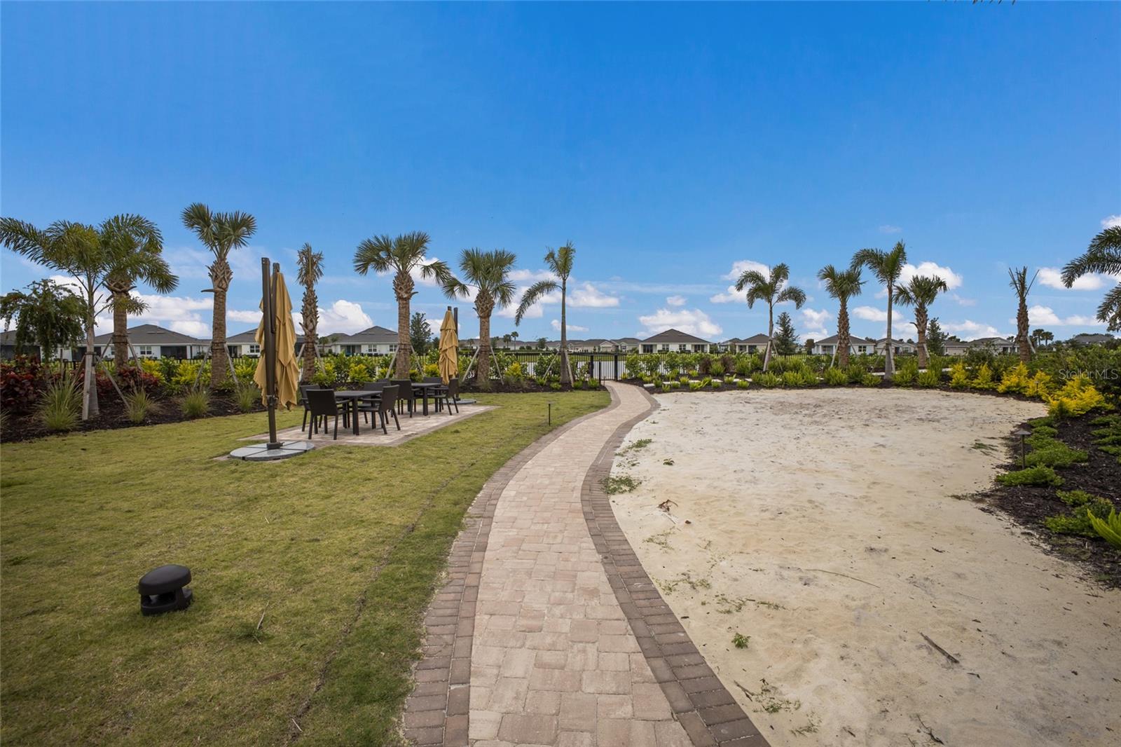 STAR FARMS AT LAKEWOOD RANCH - Residential