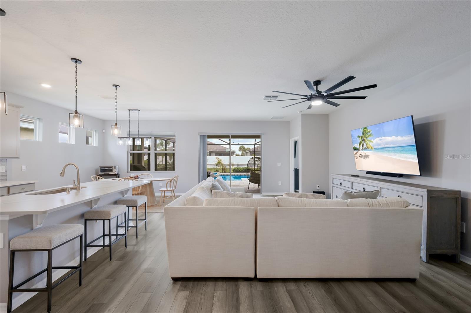 STAR FARMS AT LAKEWOOD RANCH - Residential