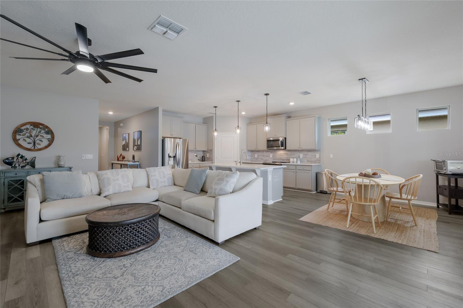 STAR FARMS AT LAKEWOOD RANCH - Residential