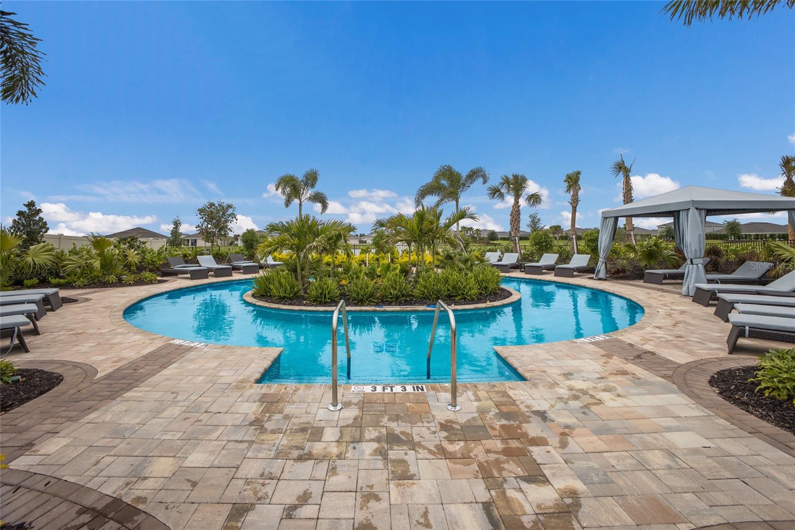 STAR FARMS AT LAKEWOOD RANCH - Residential