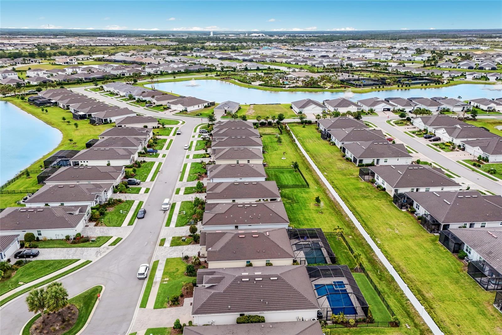 STAR FARMS AT LAKEWOOD RANCH - Residential