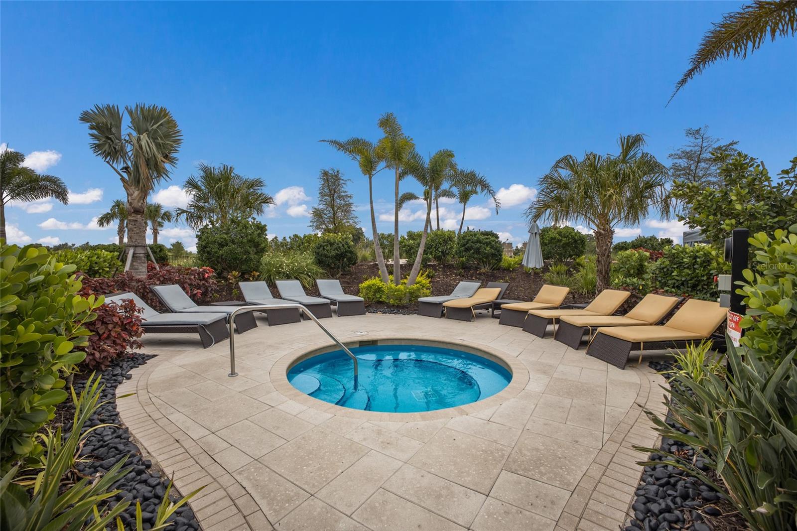 STAR FARMS AT LAKEWOOD RANCH - Residential