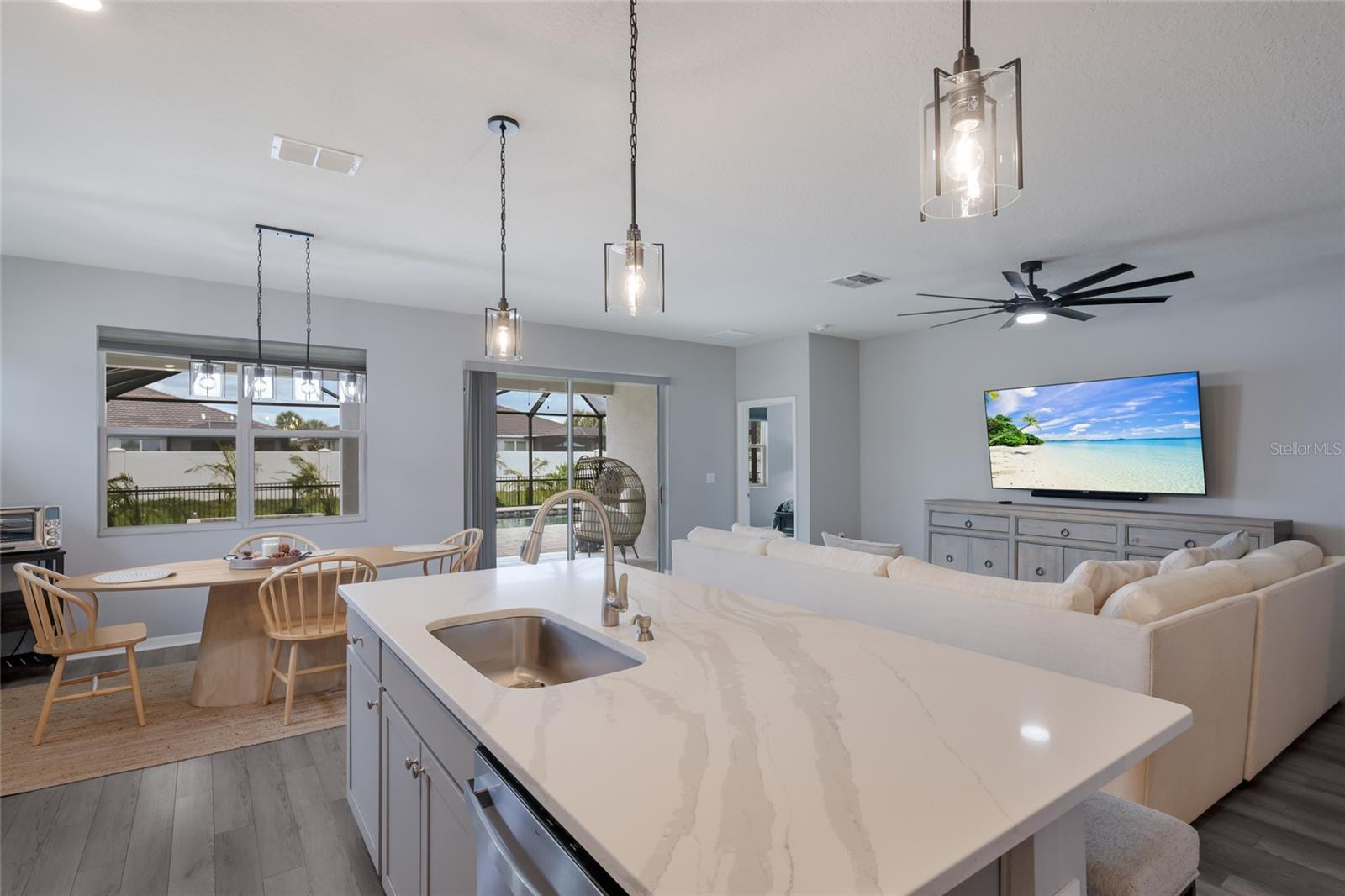 STAR FARMS AT LAKEWOOD RANCH - Residential