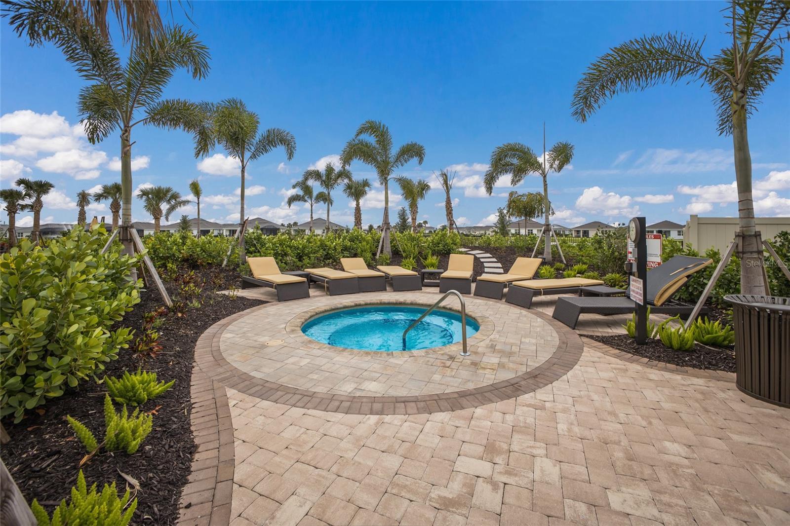 STAR FARMS AT LAKEWOOD RANCH - Residential