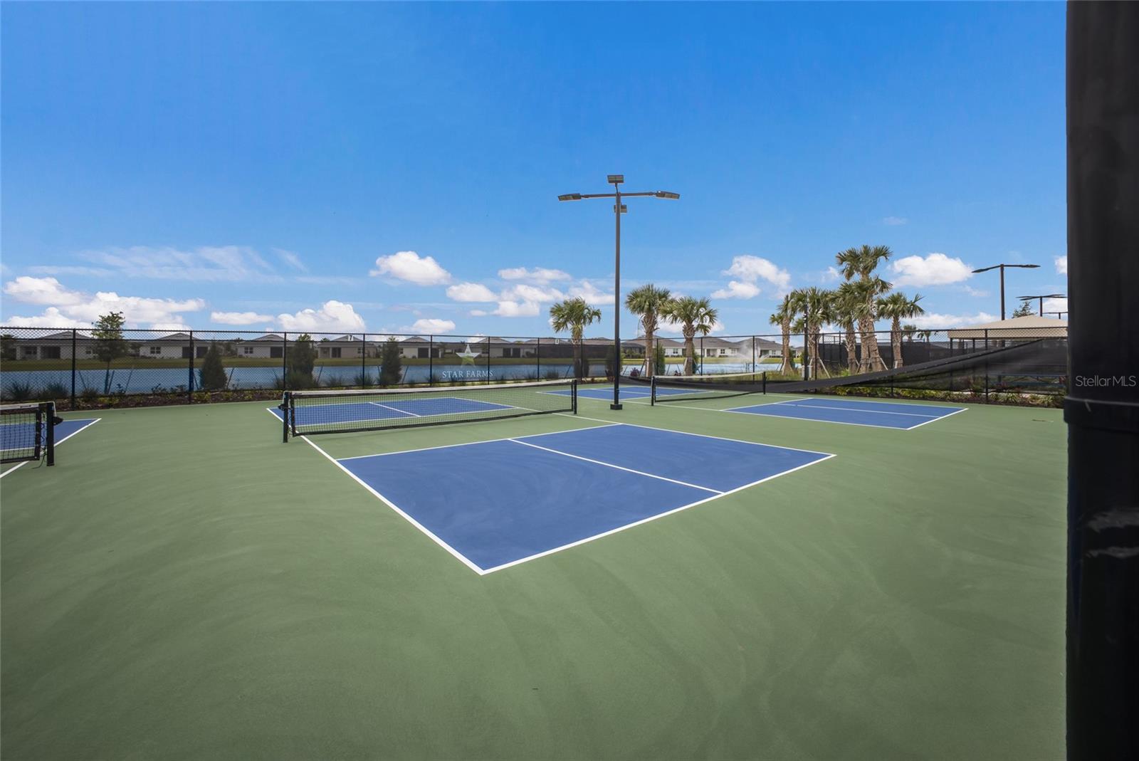 STAR FARMS AT LAKEWOOD RANCH - Residential