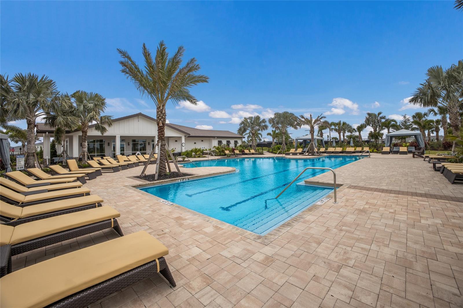 STAR FARMS AT LAKEWOOD RANCH - Residential