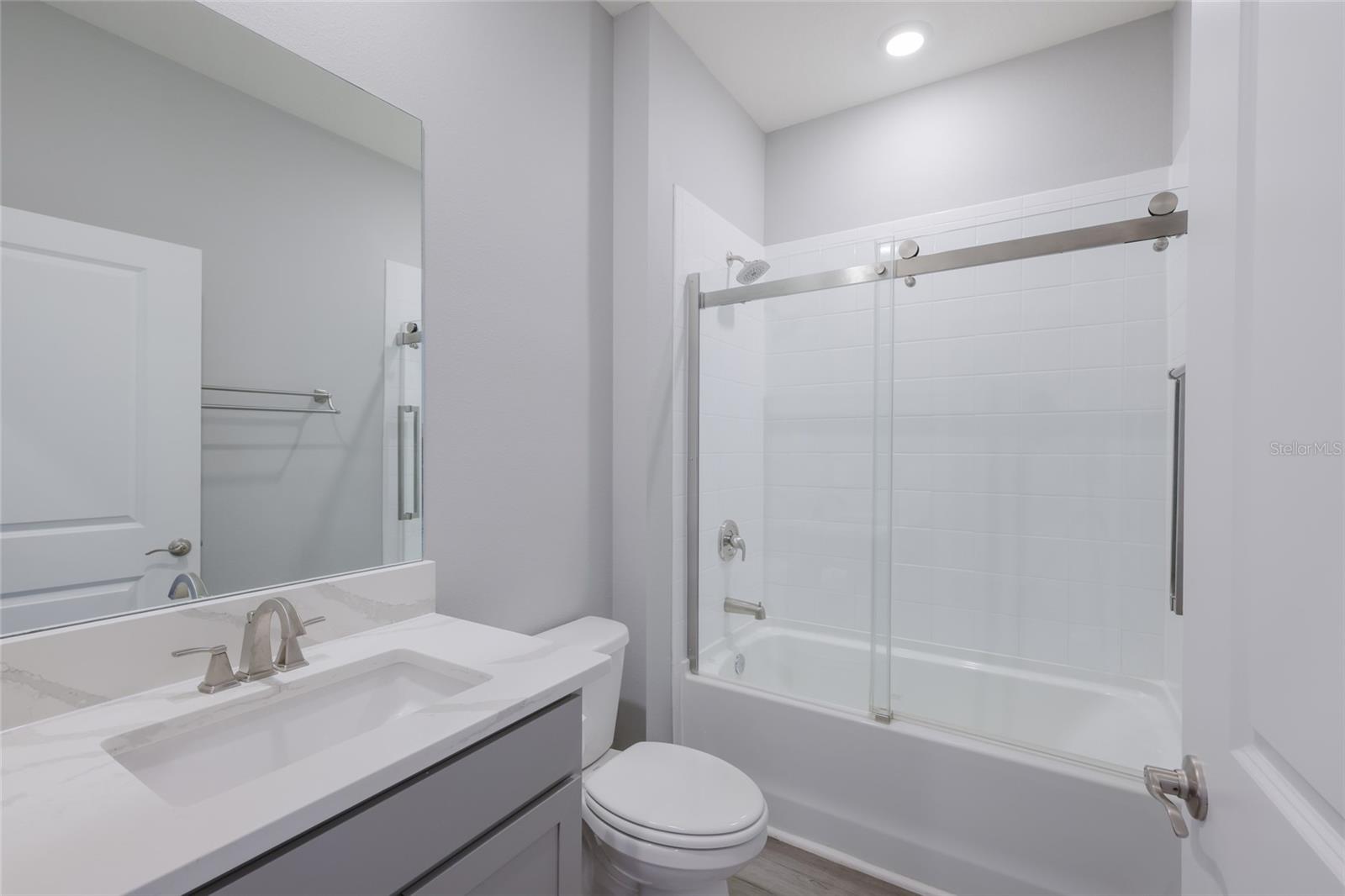 STAR FARMS AT LAKEWOOD RANCH - Residential