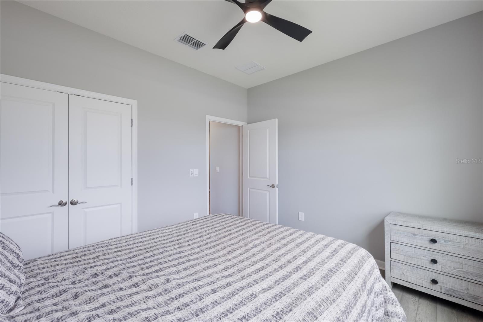 STAR FARMS AT LAKEWOOD RANCH - Residential