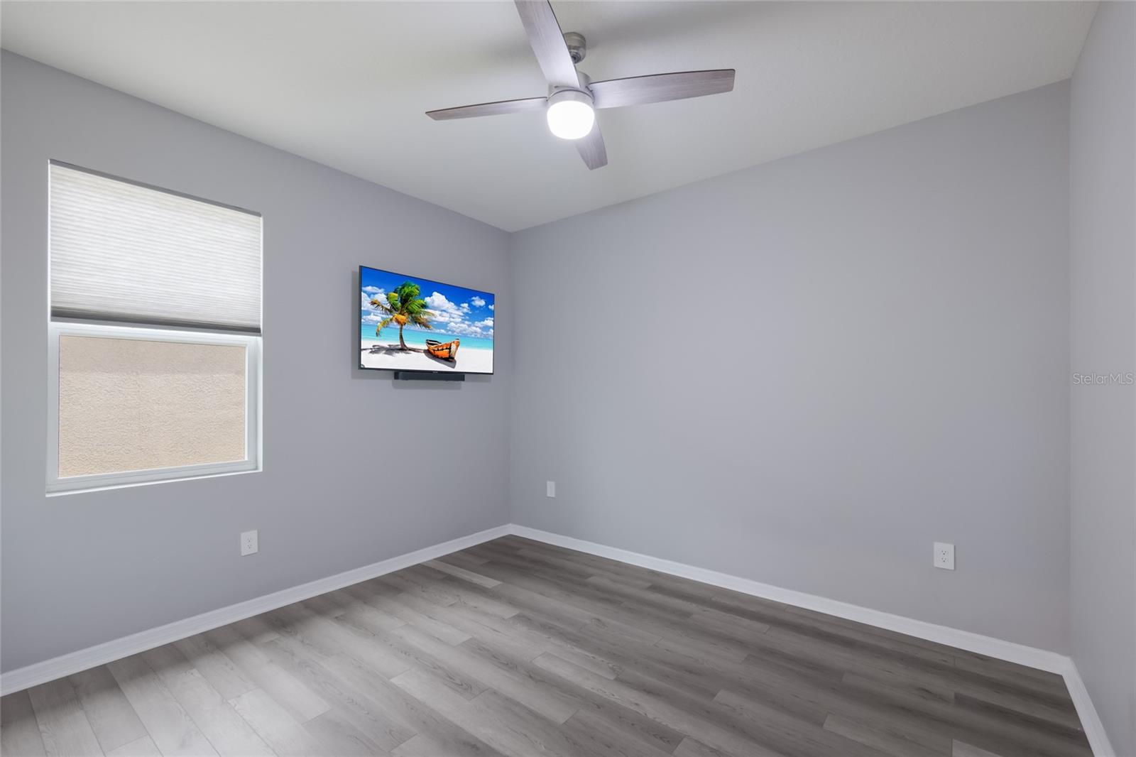 STAR FARMS AT LAKEWOOD RANCH - Residential