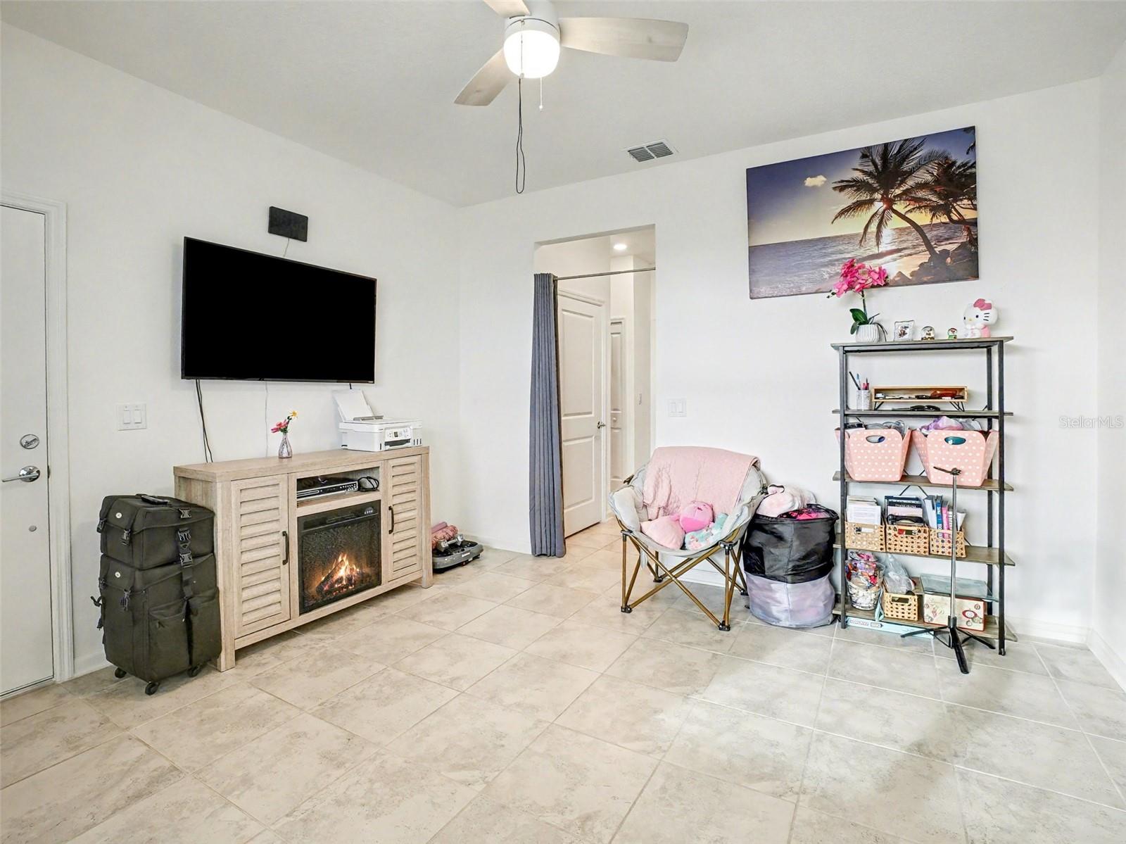 BELLEVUE AT ESTATES AT CHERRY LAKE - Residential