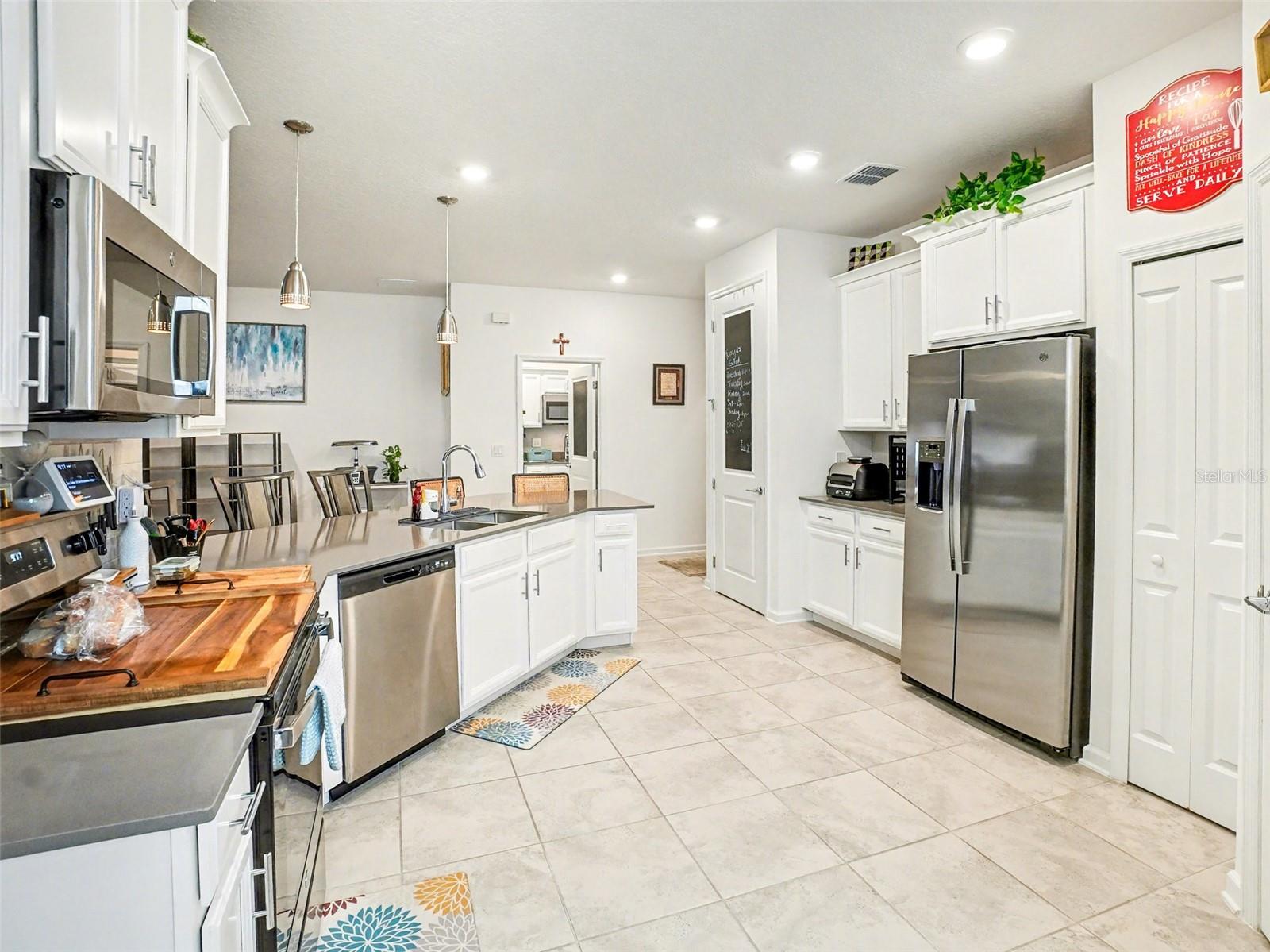 BELLEVUE AT ESTATES AT CHERRY LAKE - Residential