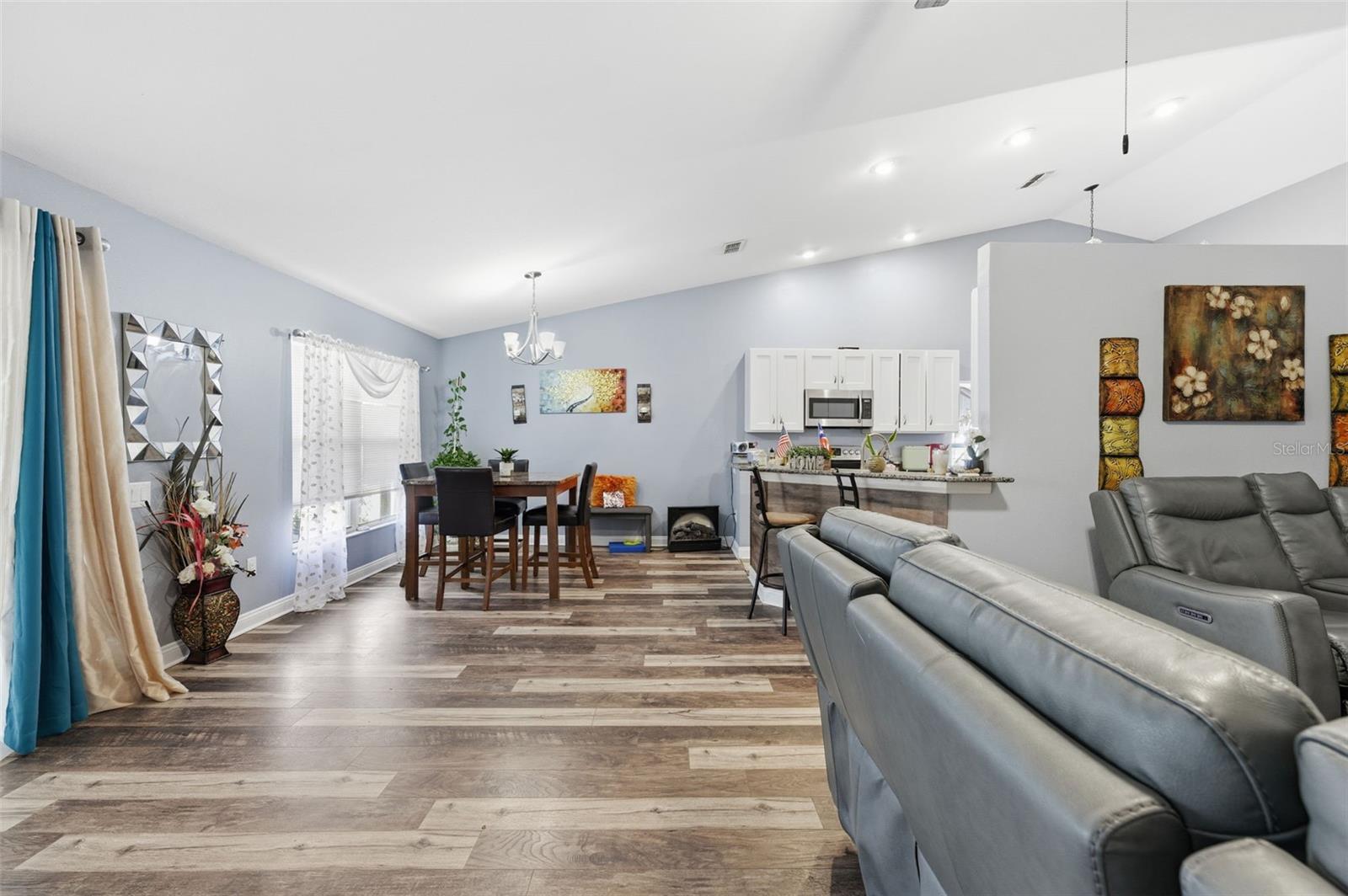 QUAIL HOLLOW VILLAGE - Residential