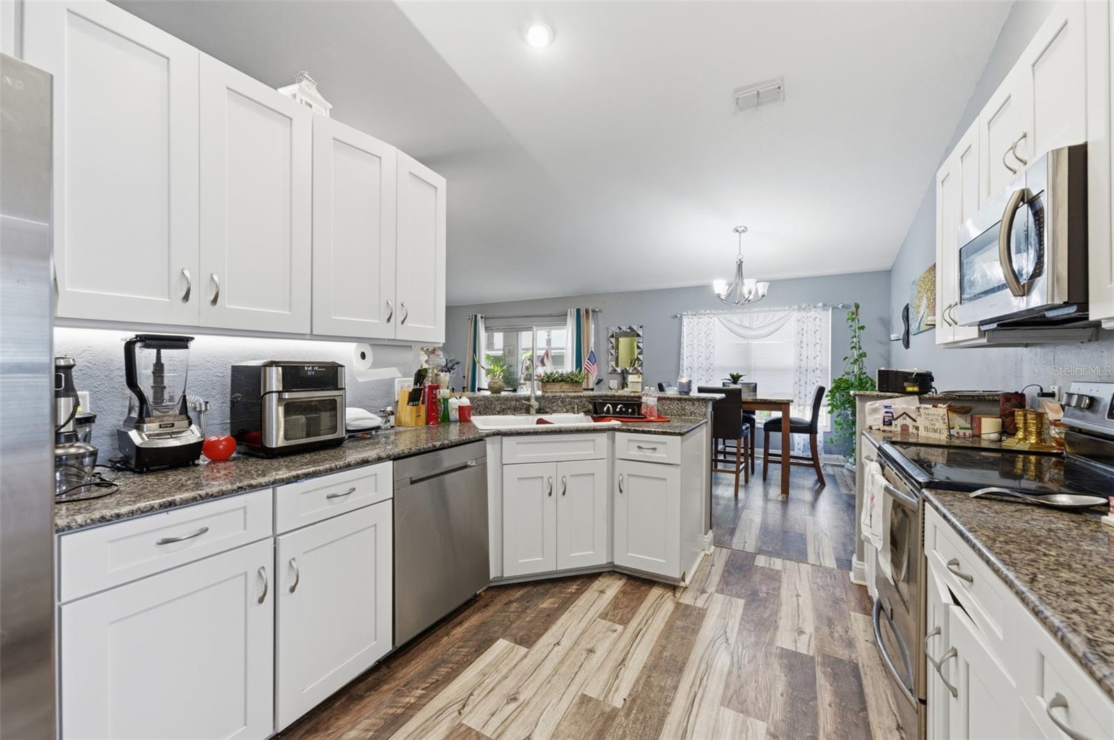 QUAIL HOLLOW VILLAGE - Residential