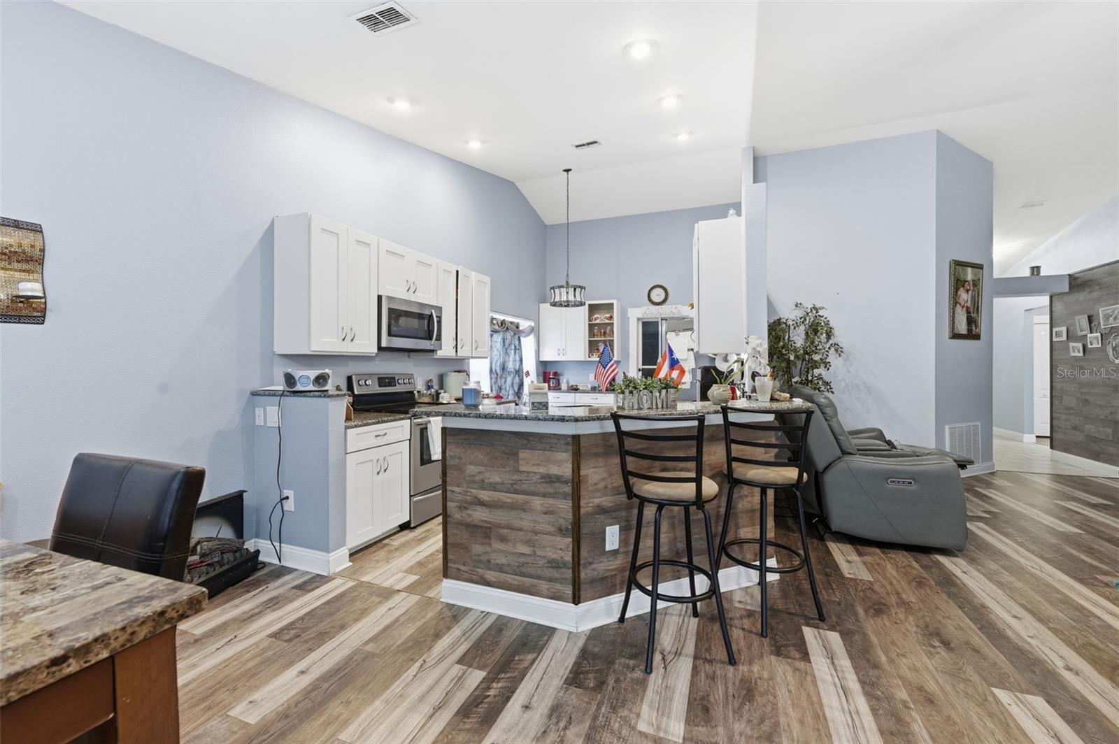 QUAIL HOLLOW VILLAGE - Residential