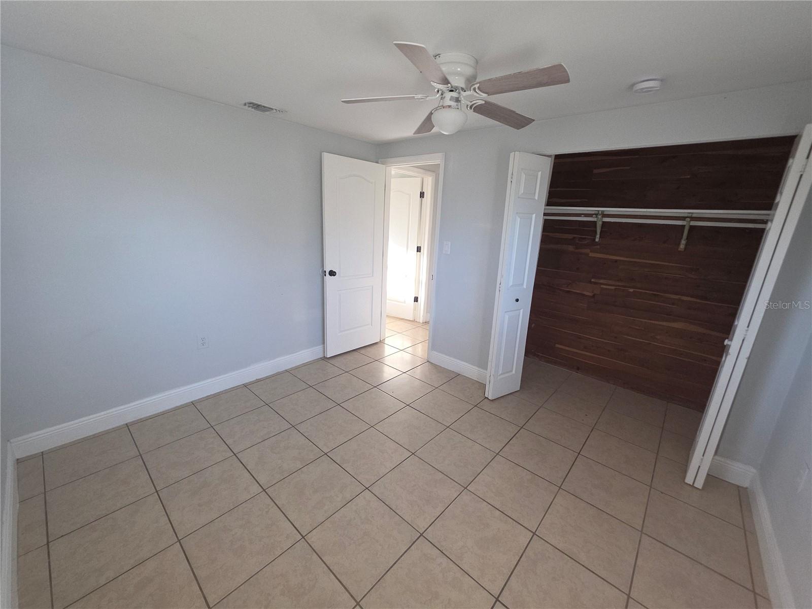 HOLIDAY LAKE ESTATES - Residential Lease