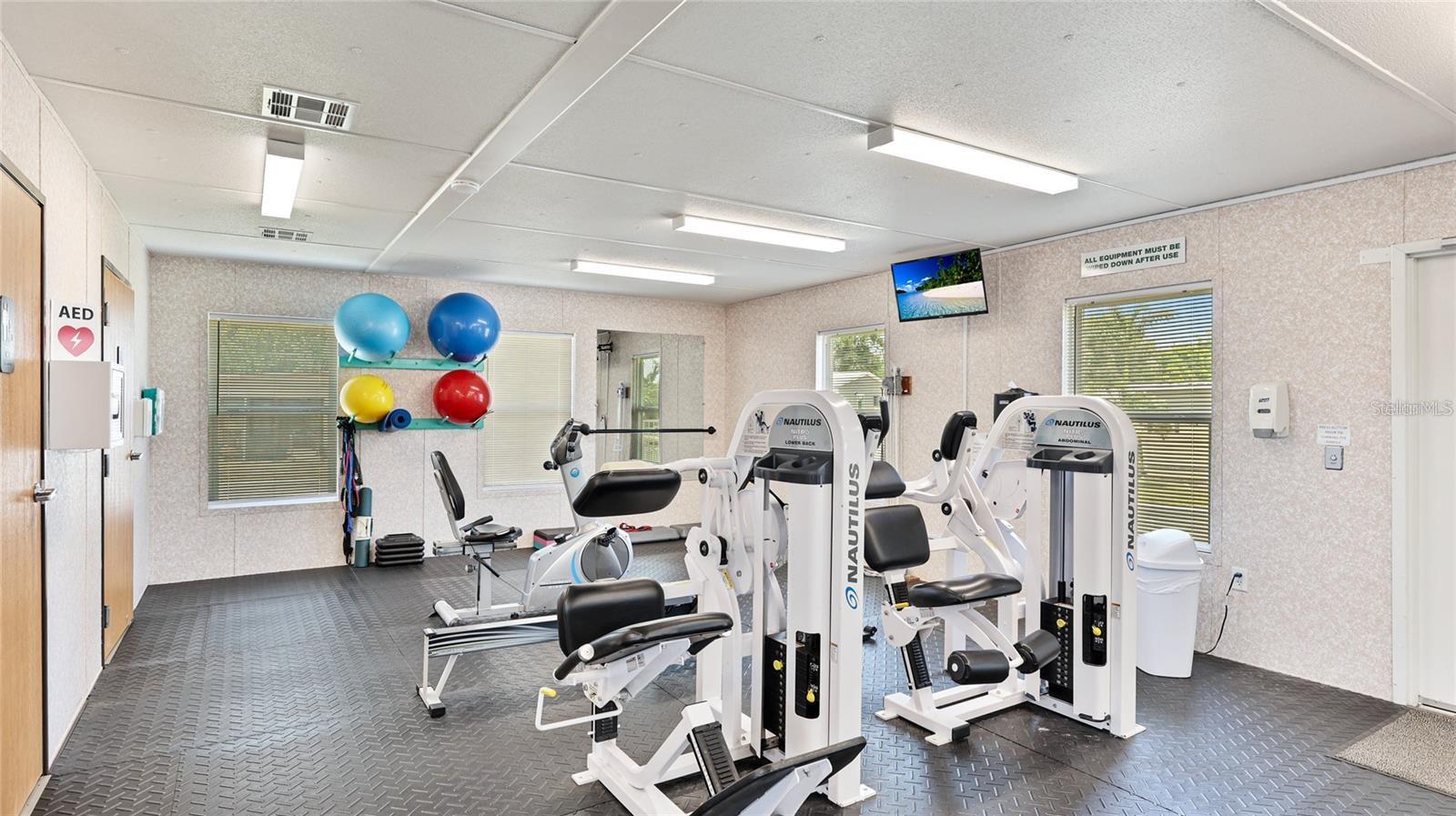 LEISURE LAKE VILLAGE AKA LEISURE LAKE MHP CO-OP - Residential