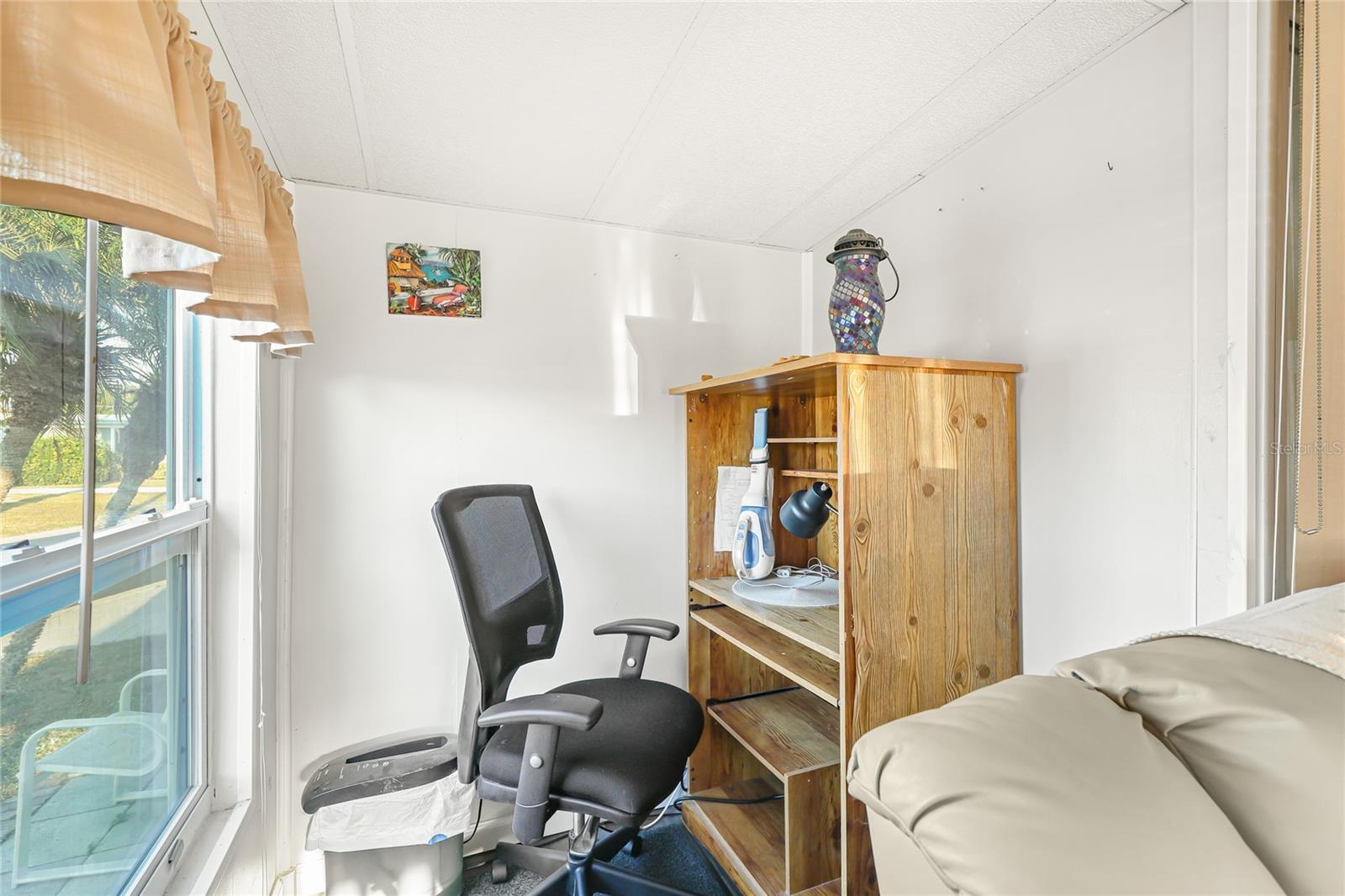 LEISURE LAKE VILLAGE AKA LEISURE LAKE MHP CO-OP - Residential