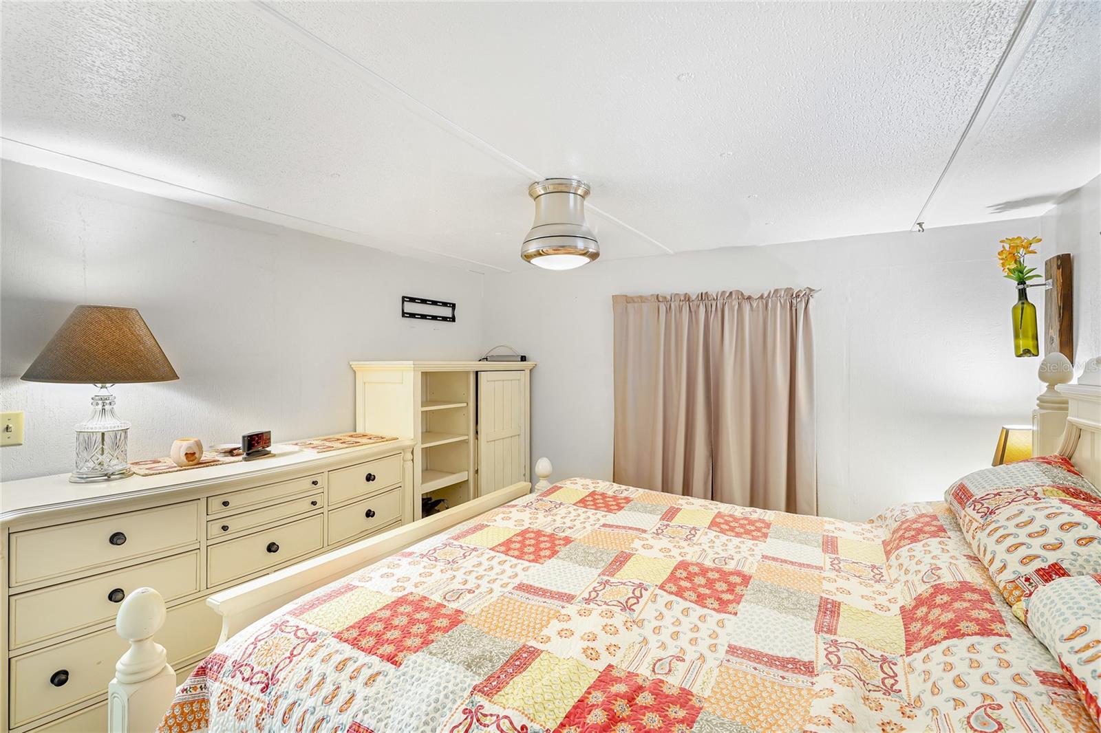 LEISURE LAKE VILLAGE AKA LEISURE LAKE MHP CO-OP - Residential