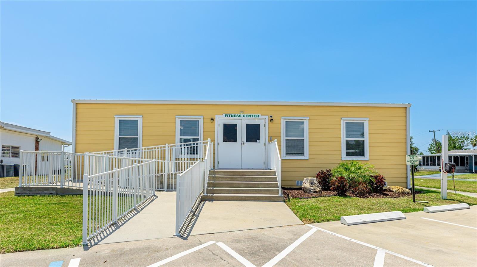 LEISURE LAKE VILLAGE AKA LEISURE LAKE MHP CO-OP - Residential