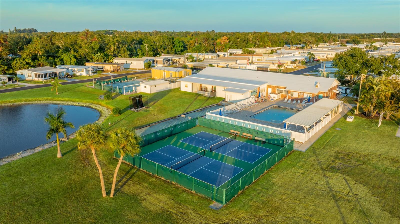 LEISURE LAKE VILLAGE AKA LEISURE LAKE MHP CO-OP - Residential