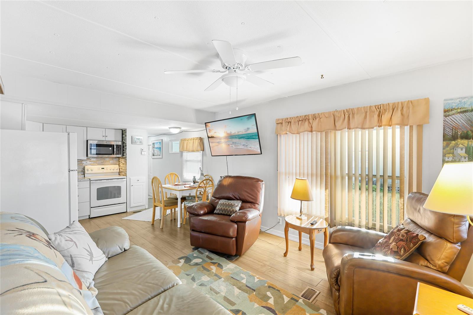 LEISURE LAKE VILLAGE AKA LEISURE LAKE MHP CO-OP - Residential