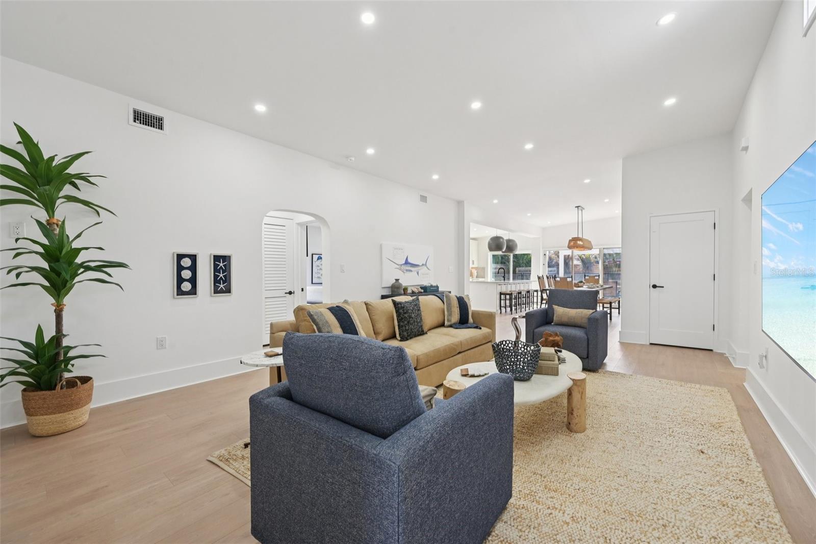 SHORE ACRES RESUBDIVIDED - Residential