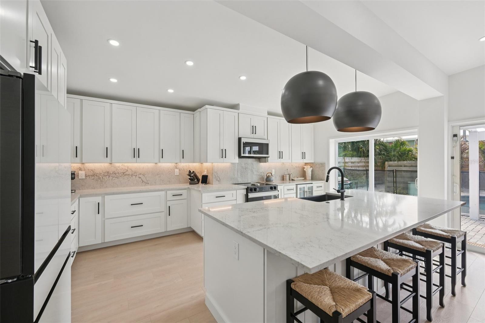 SHORE ACRES RESUBDIVIDED - Residential